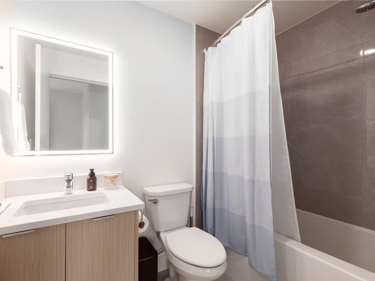 404-2666 Duke Street, Vancouver, BC, V5R 4S9 - 20