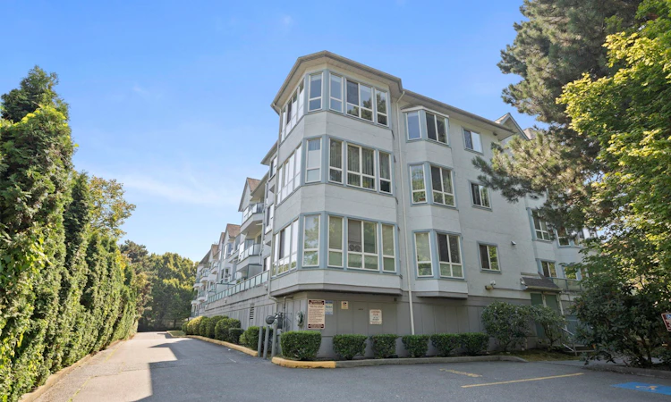 109-8680 Lansdowne Road