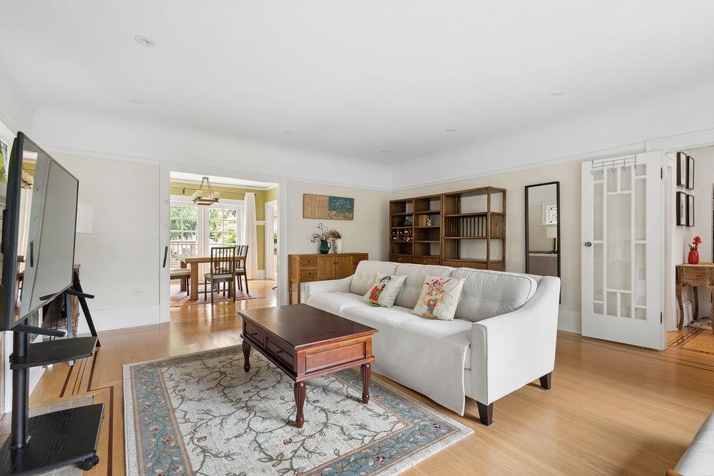 4620 W 7th Avenue, Vancouver, BC, V6R 1X5 - 5