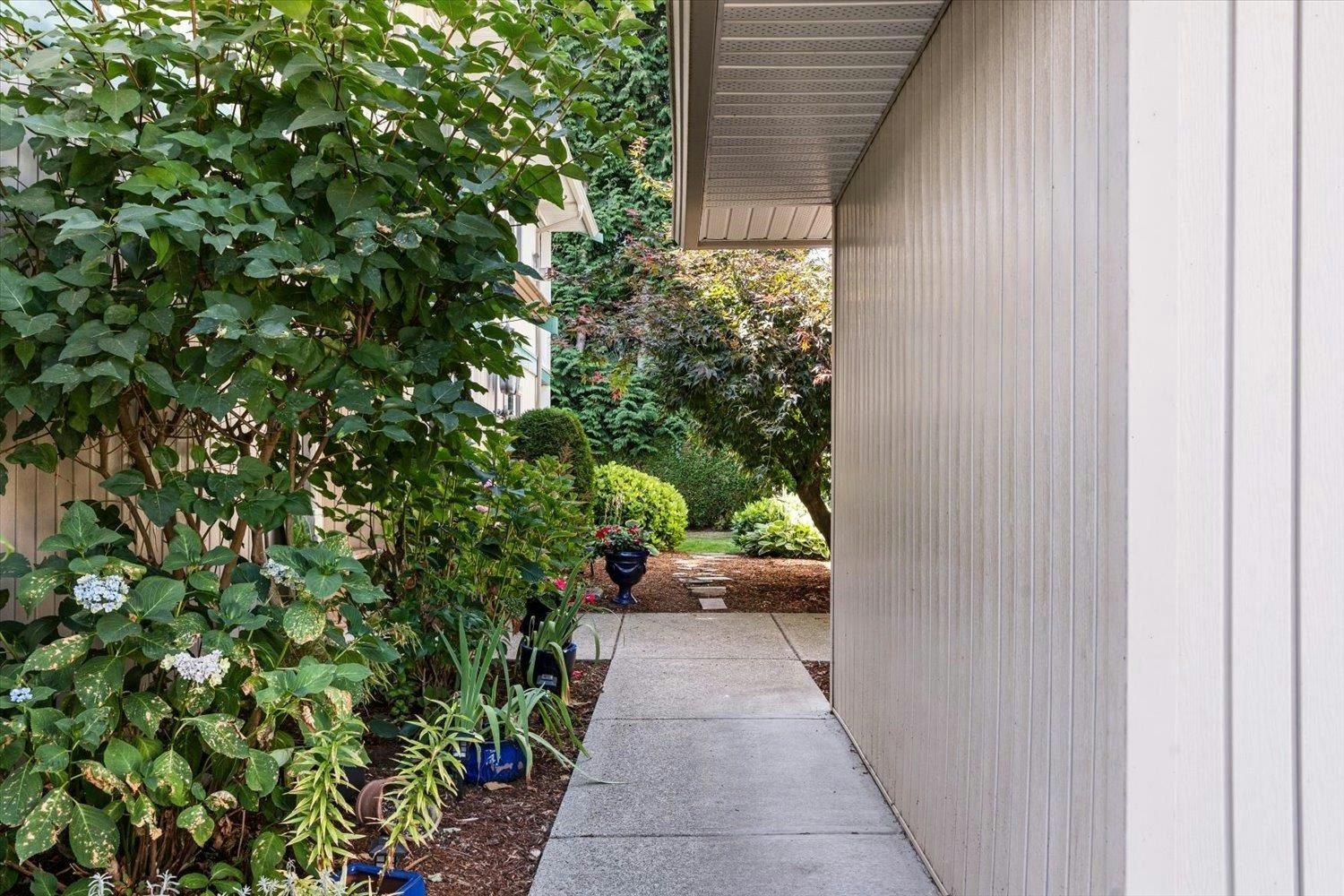 104-9855 Quarry Road - 5