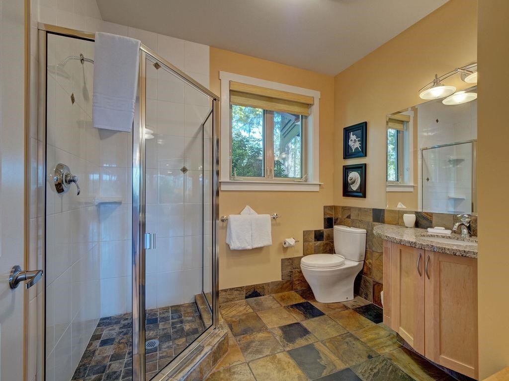 11D-12849 Lagoon Road, Pender Harbour Egmont, BC, V0N 2H0 - 27