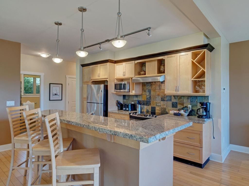 11D-12849 Lagoon Road, Pender Harbour Egmont, BC, V0N 2H0 - 8