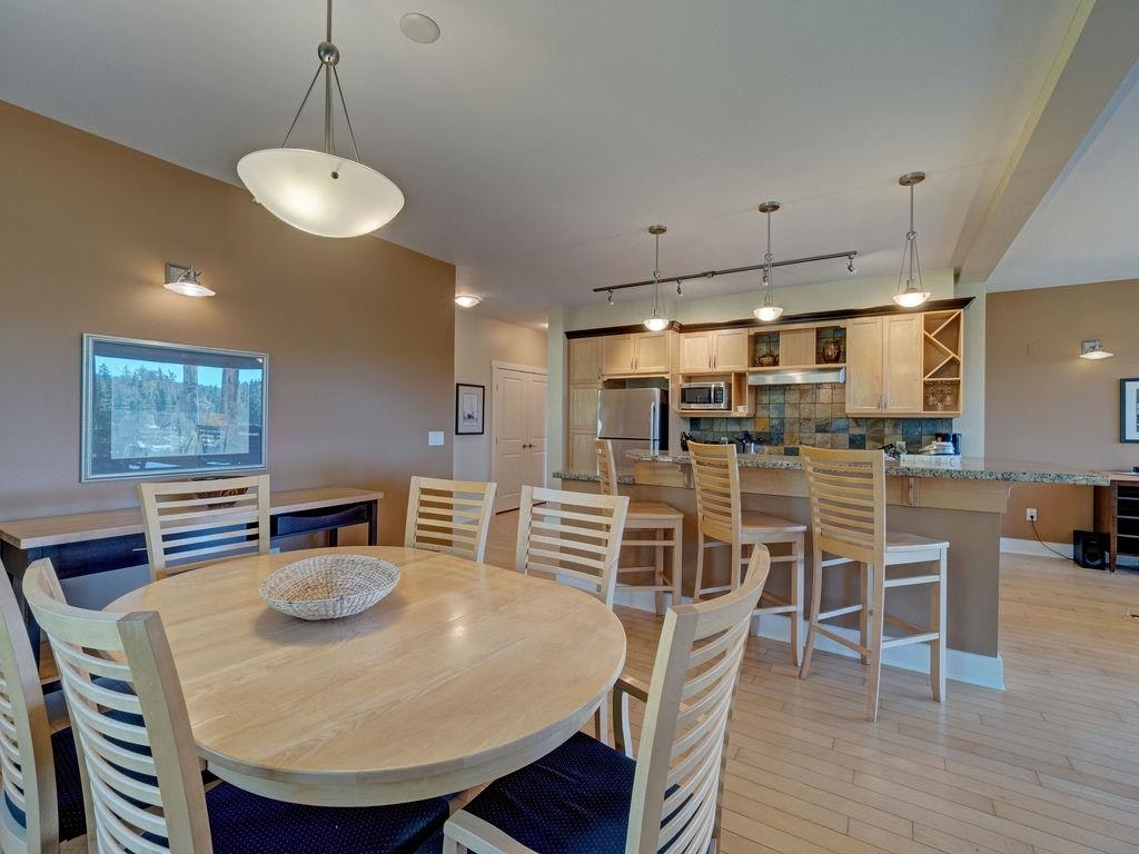 11D-12849 Lagoon Road, Pender Harbour Egmont, BC, V0N 2H0 - 10