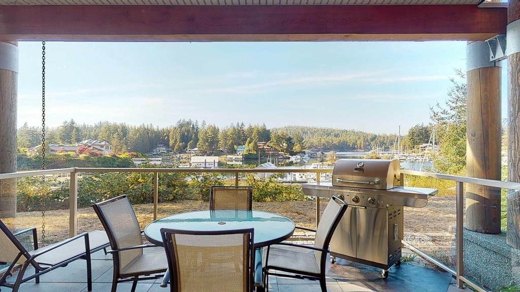2A-12849 Lagoon Road, Pender Harbour Egmont, BC, V0N 2H0