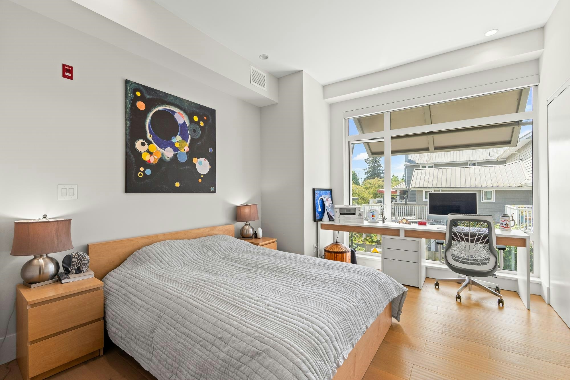 202-1591 Bowser Avenue, North Vancouver, BC, V7P 2Y4 - 11