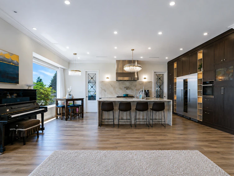 6860 Hycrest Drive, Burnaby, BC, V5B 2X2 - 20