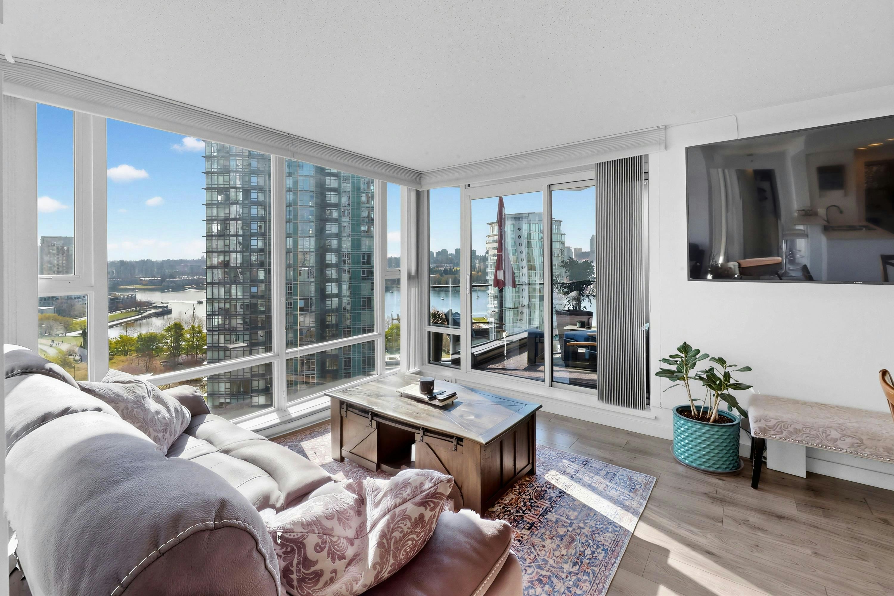 1501-455 Beach Crescent, Vancouver, BC, V6Z 3E5