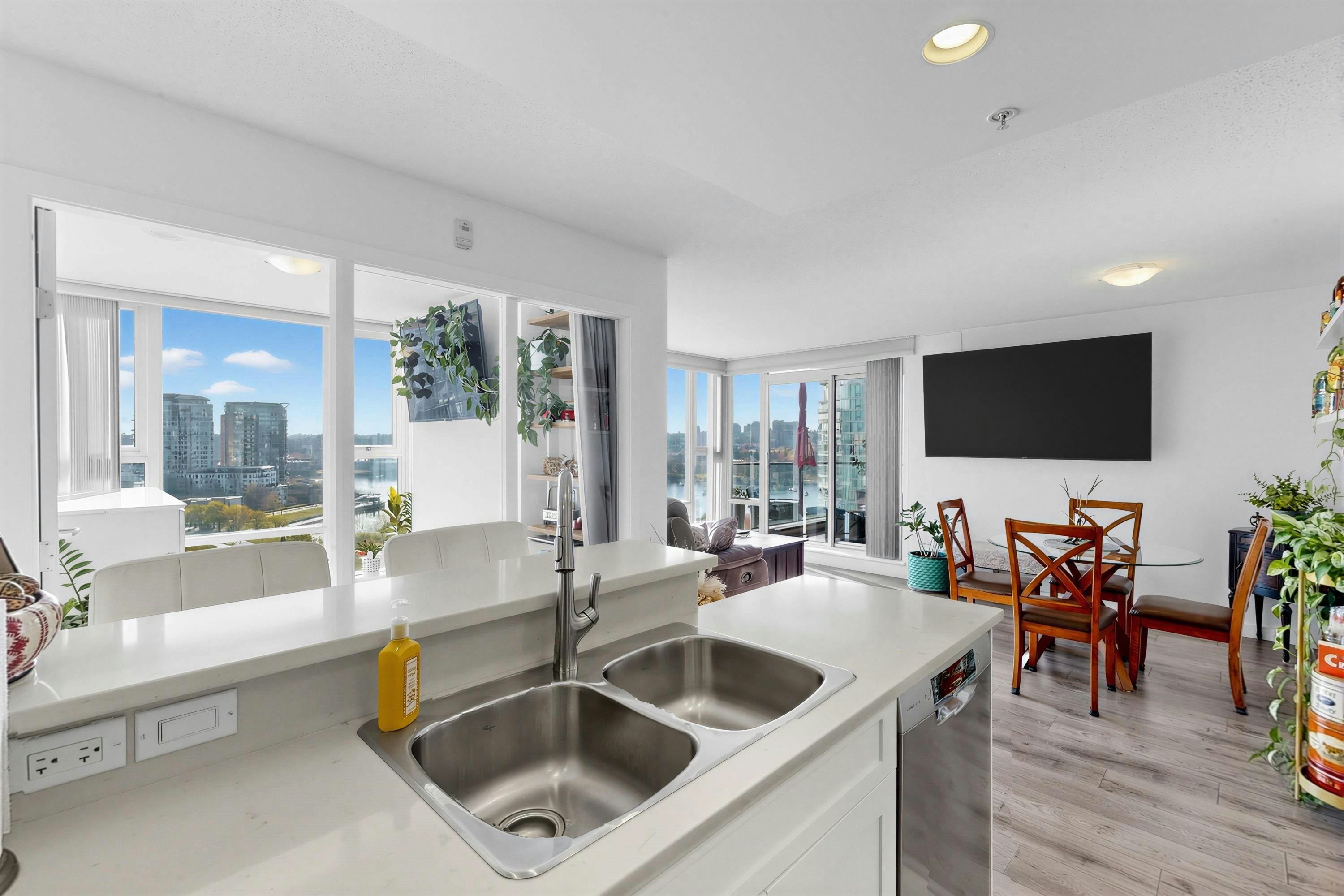 1501-455 Beach Crescent, Vancouver, BC, V6Z 3E5 - 13