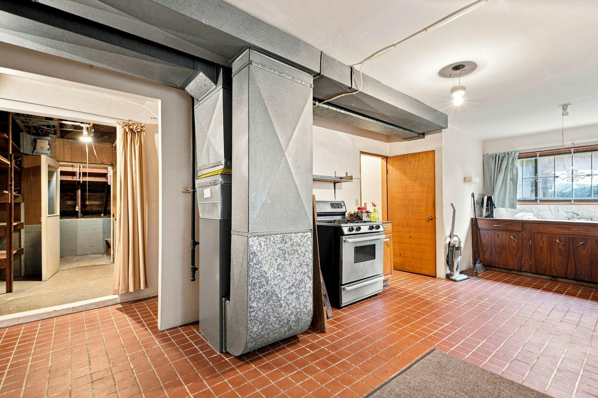 1955 Turner Street, Vancouver, BC, V5L 1Z9 - 27