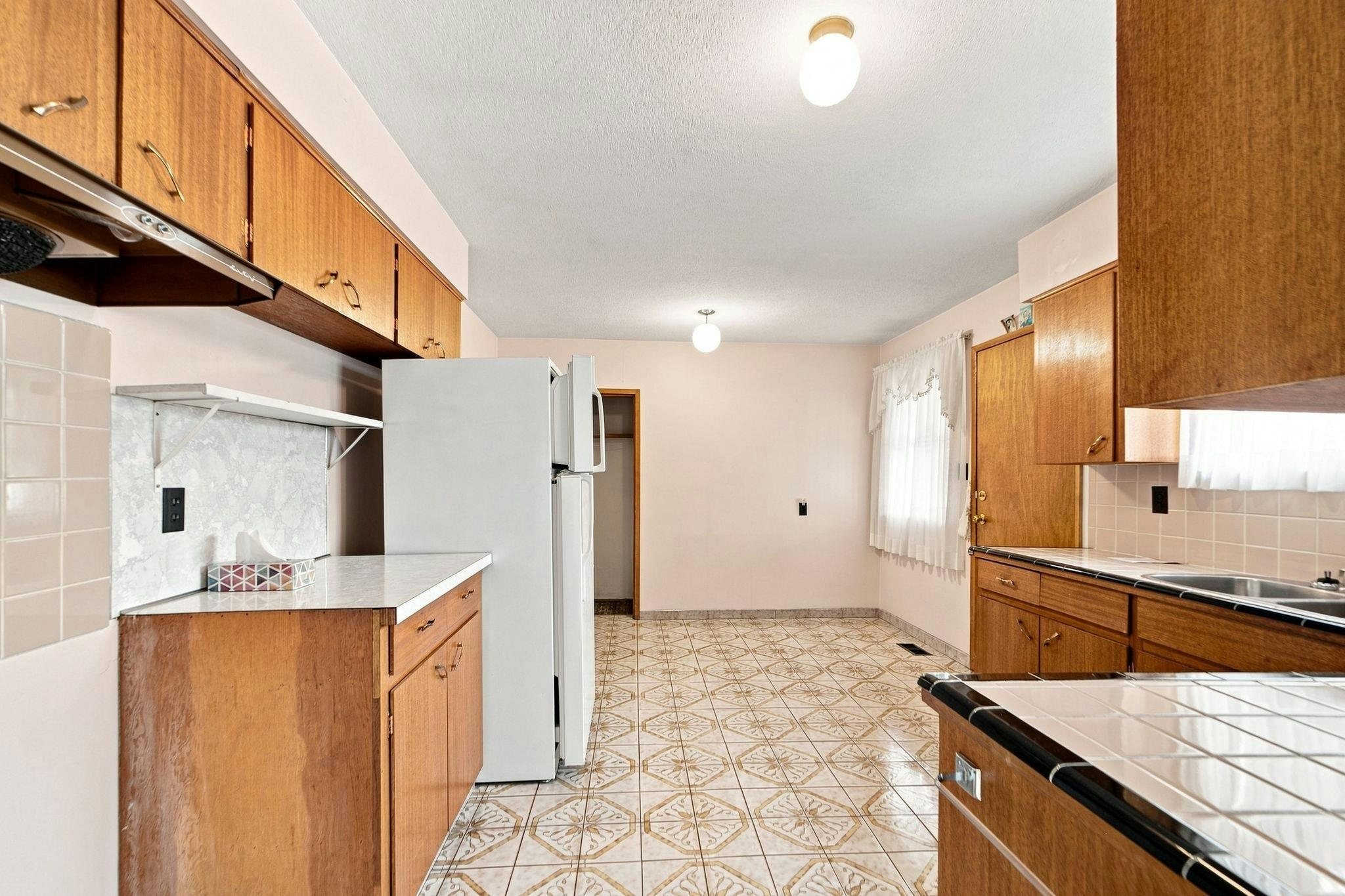 1955 Turner Street, Vancouver, BC, V5L 1Z9 - 16