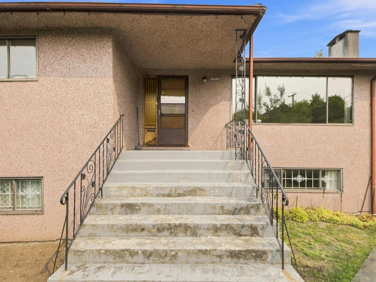 1955 Turner Street, Vancouver, BC, V5L 1Z9 - 5