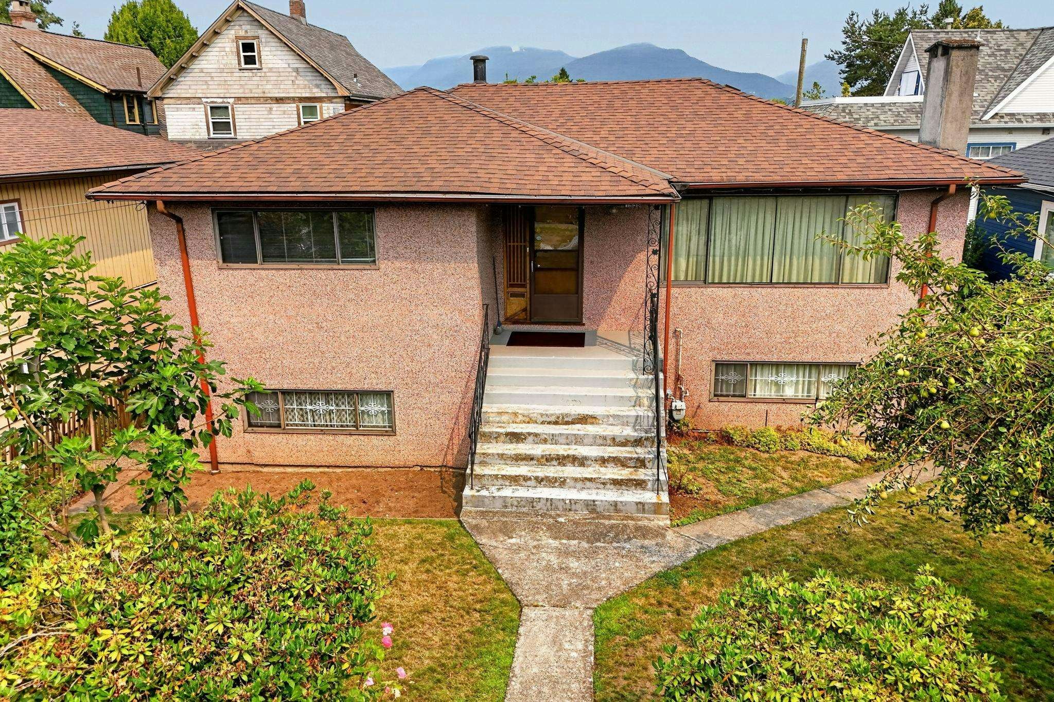 1955 Turner Street, Vancouver, BC, V5L 1Z9