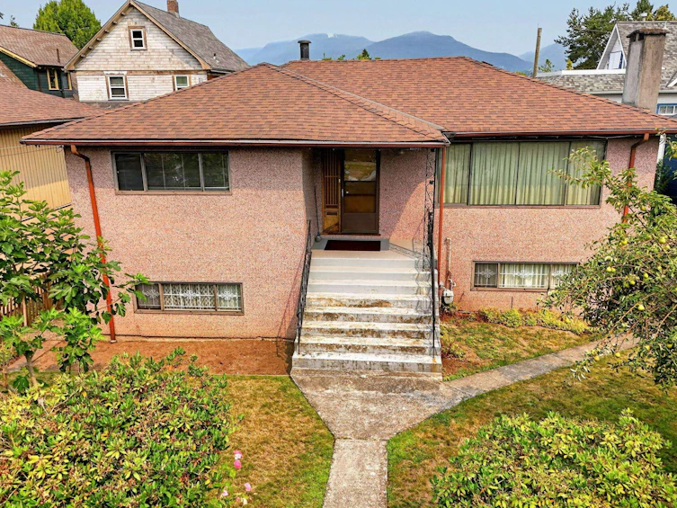 1955 Turner Street, Vancouver, BC, V5L 1Z9