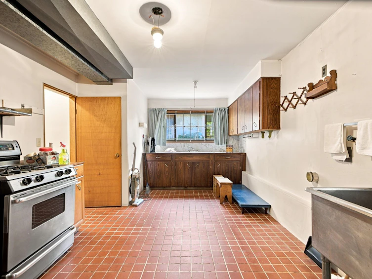 1955 Turner Street, Vancouver, BC, V5L 1Z9 - 26