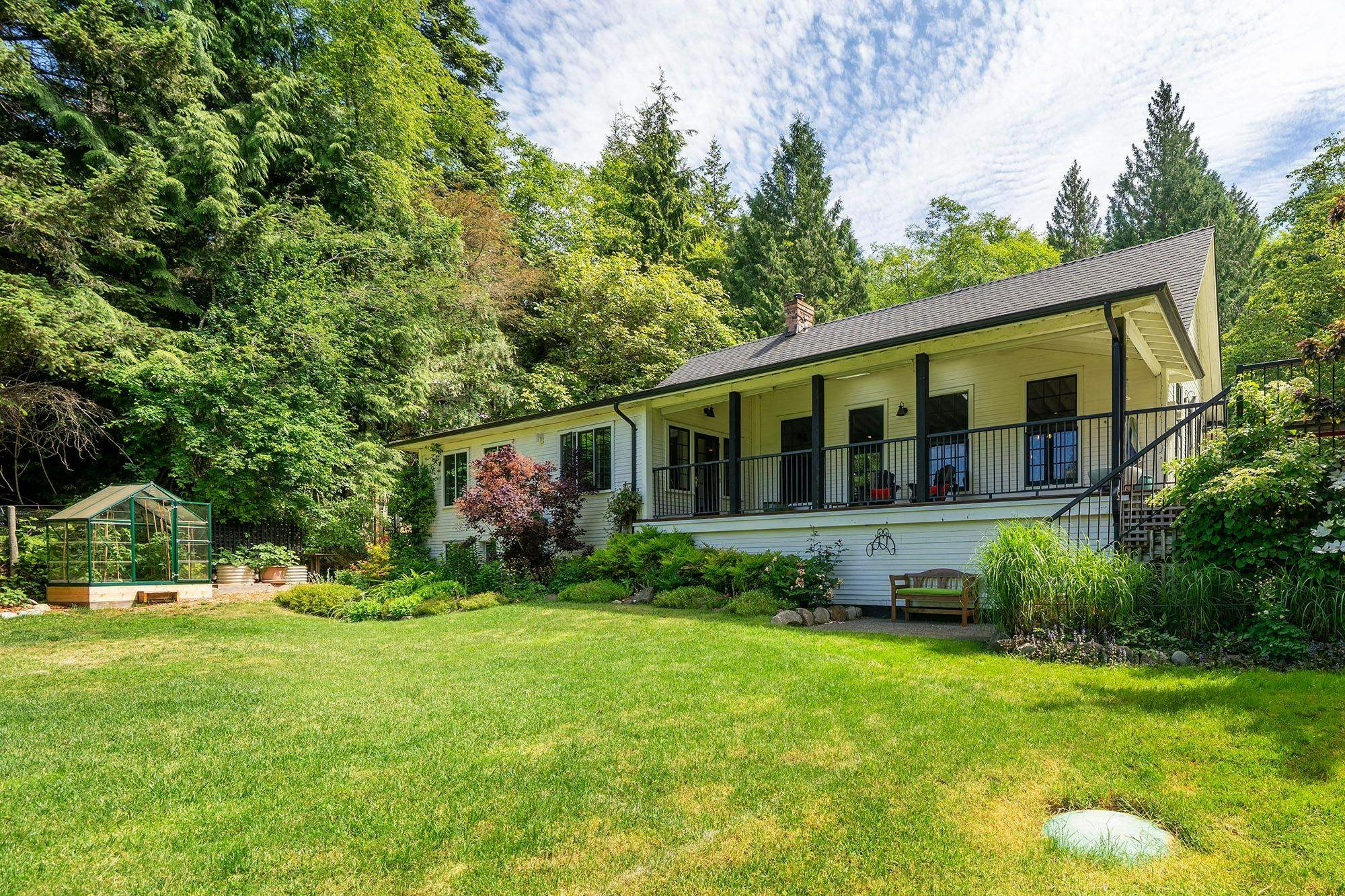 822 Captains Way, Bowen Island, BC, V0N 1G2 - 33