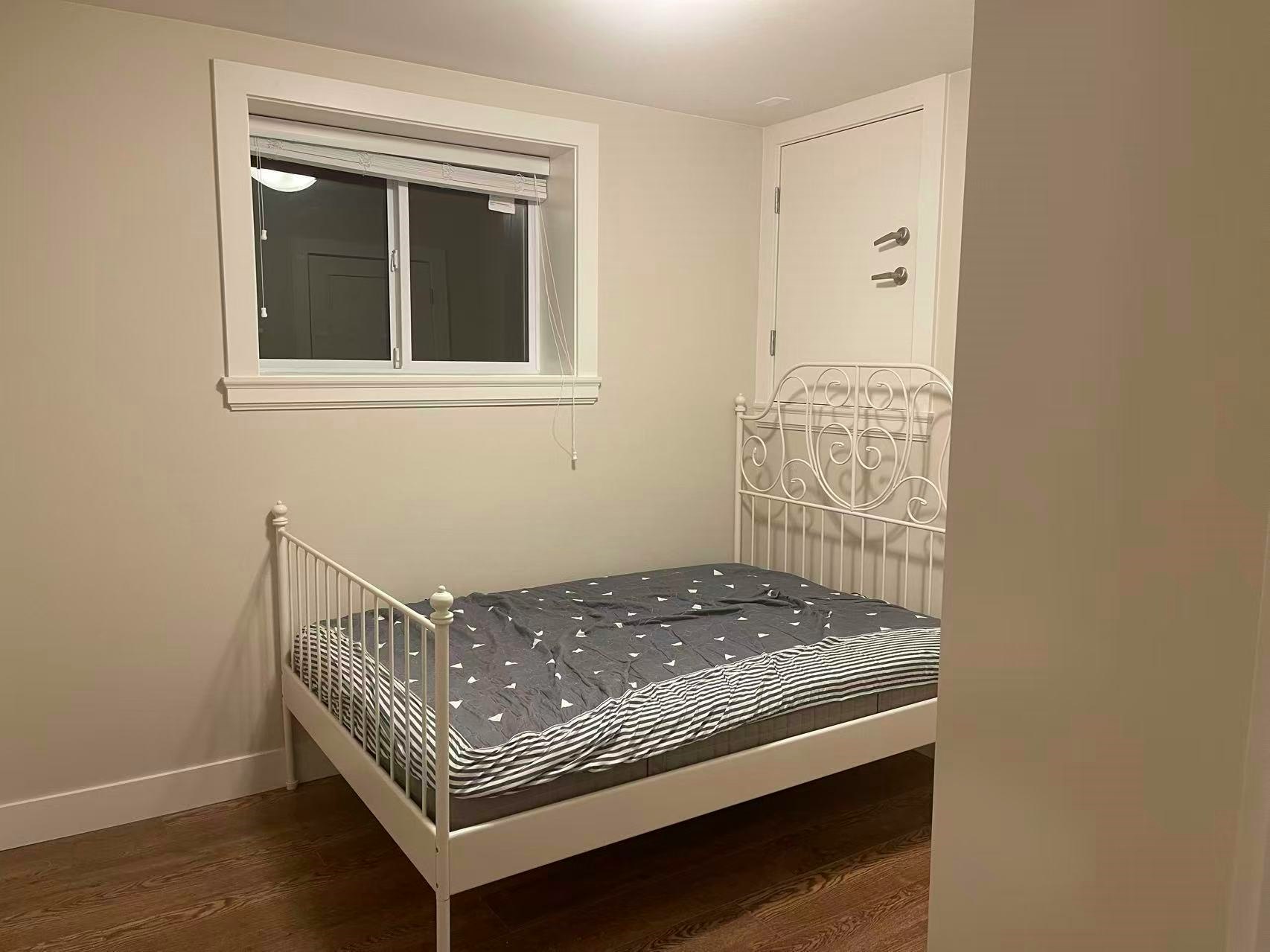 4000 Frances Street, Burnaby, BC, V5C 2R9 - 3