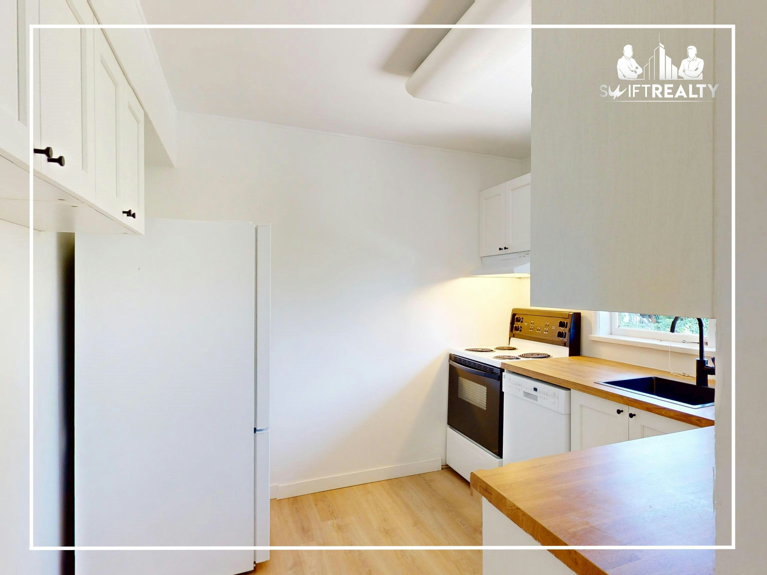 Upper Level-234 W 23rd Street, North Vancouver, BC, V7M 2B3 - 7