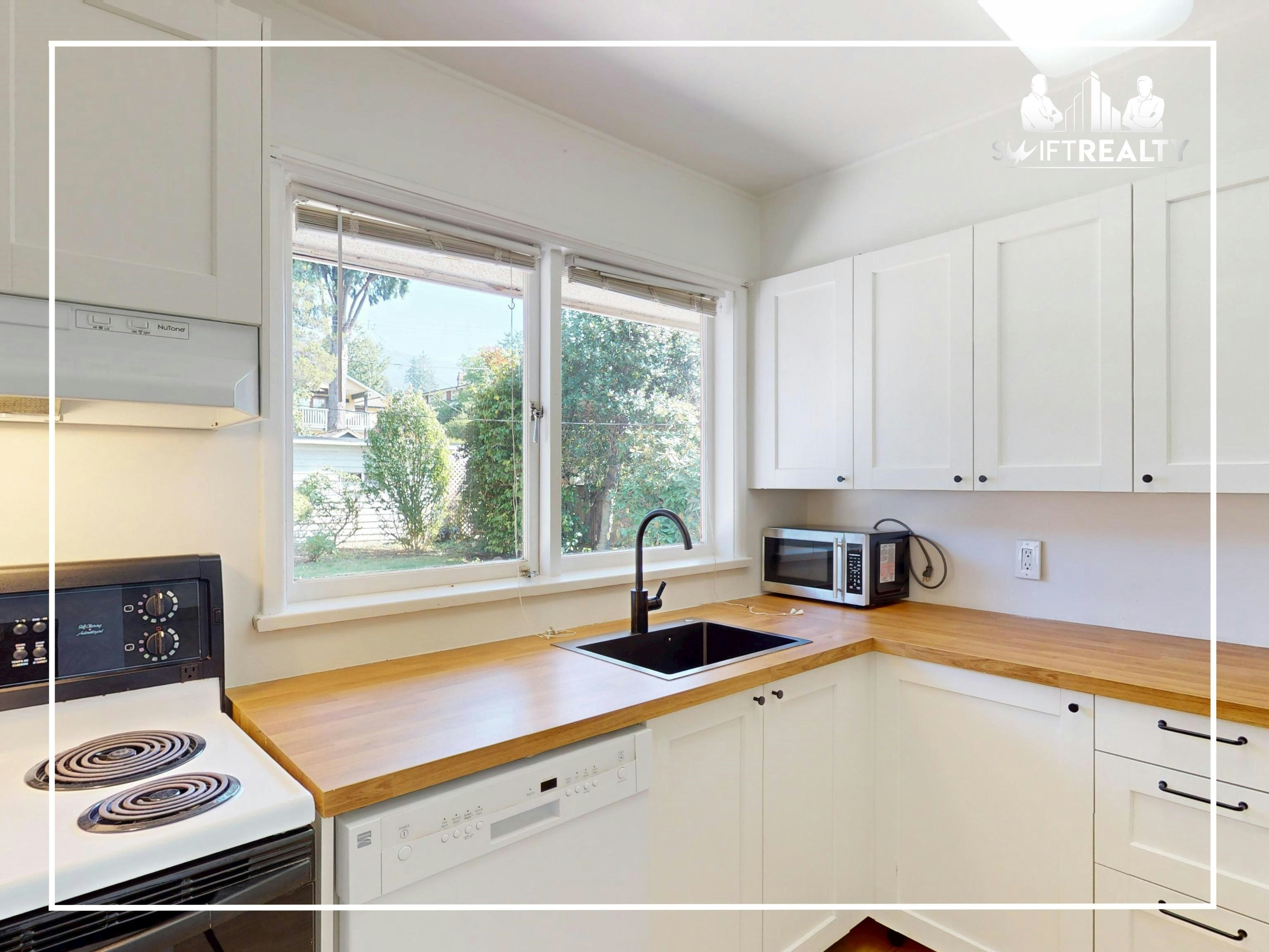 Upper Level-234 W 23rd Street, North Vancouver, BC, V7M 2B3 - 6