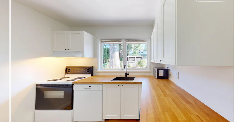 Upper Level-234 W 23rd Street, North Vancouver, BC, V7M 2B3 - 5