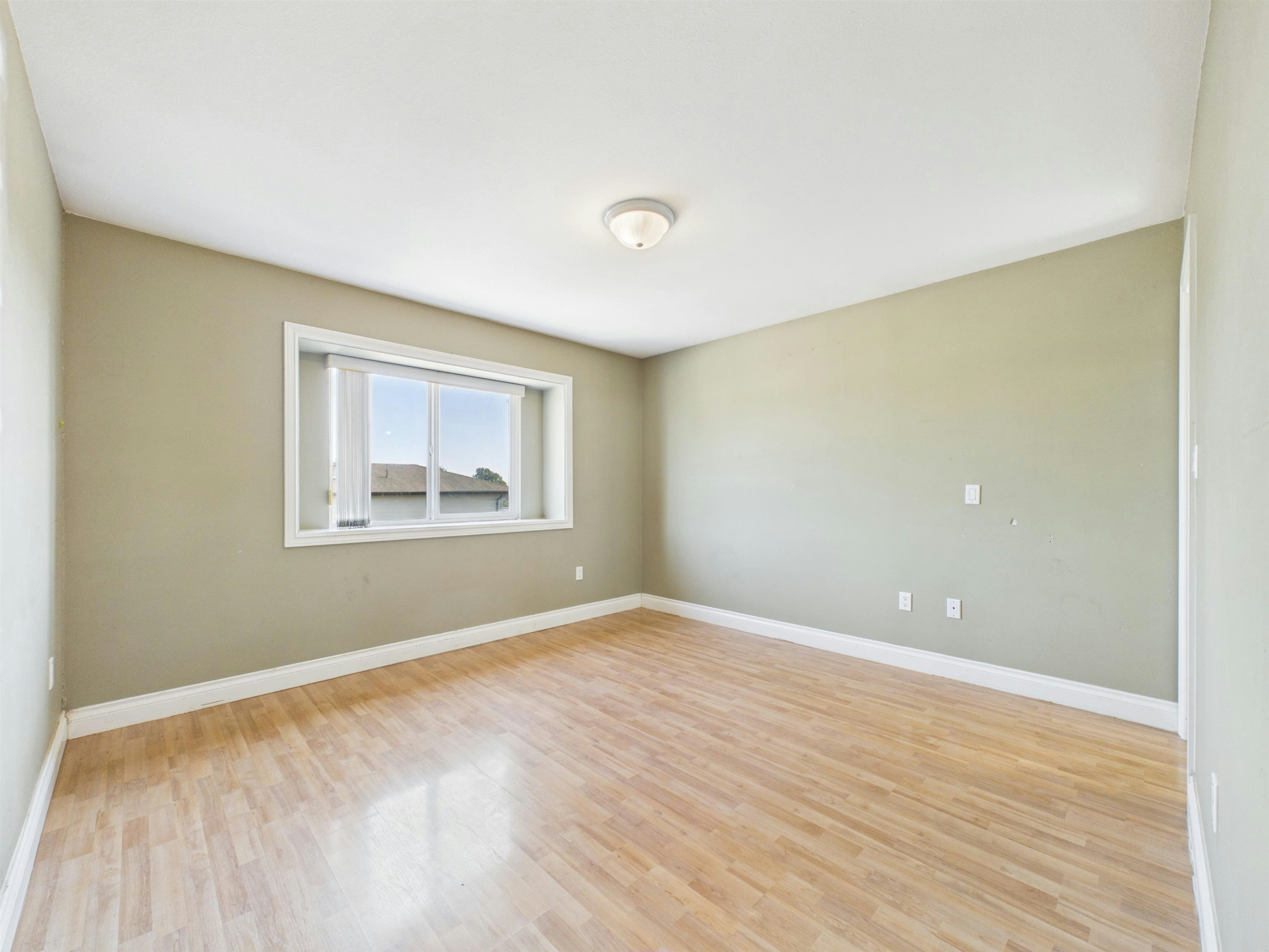 7698 14th Avenue, Burnaby, BC, V3N 2A6 - 24