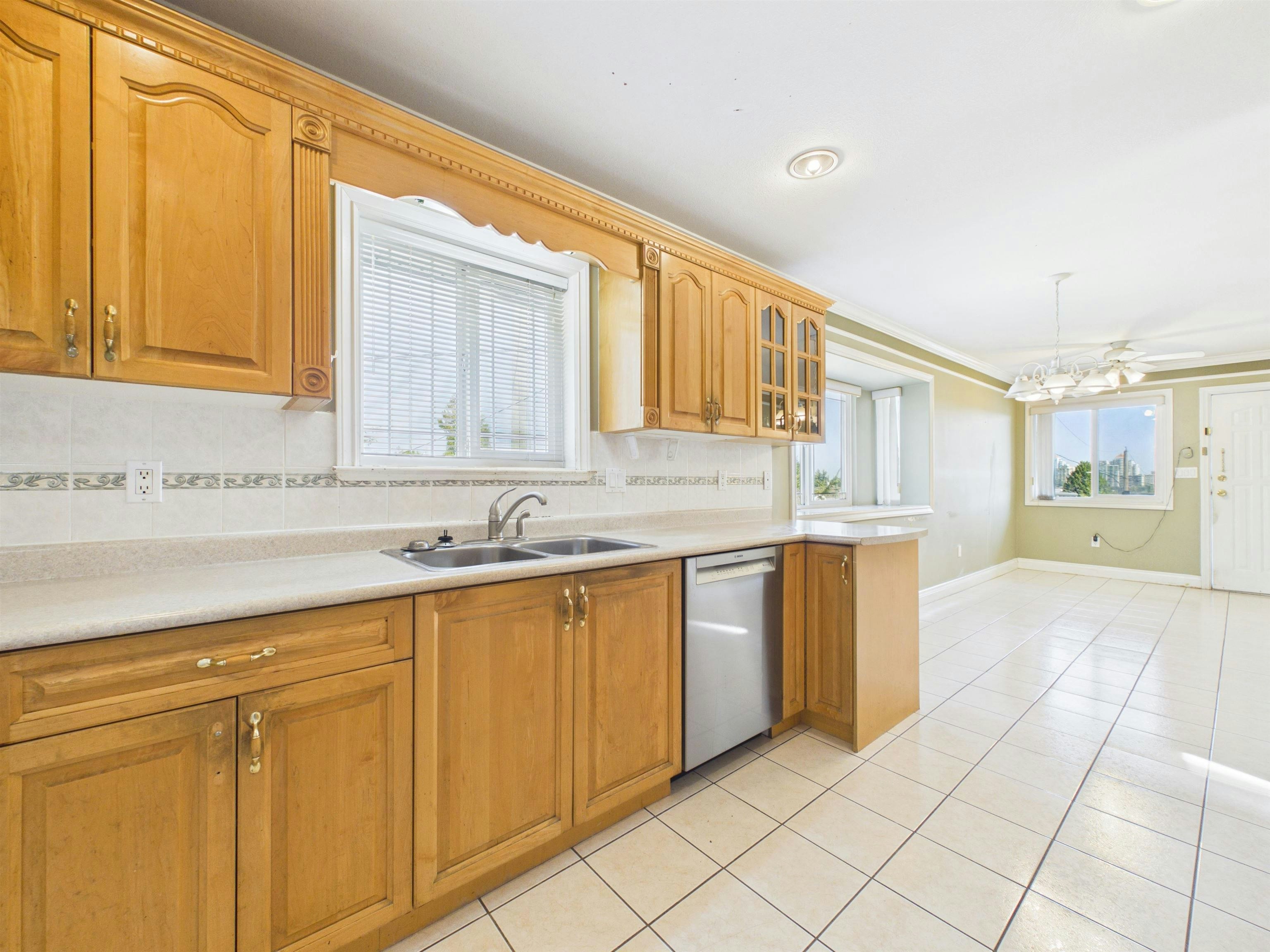 7698 14th Avenue, Burnaby, BC, V3N 2A6 - 13