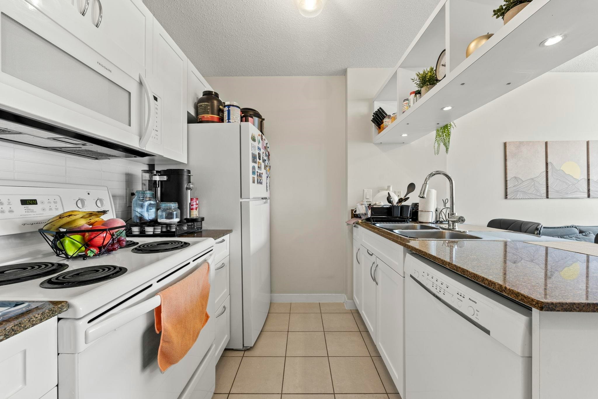 1321-938 Smithe Street, Vancouver, BC, V6Z 3H8 - 19