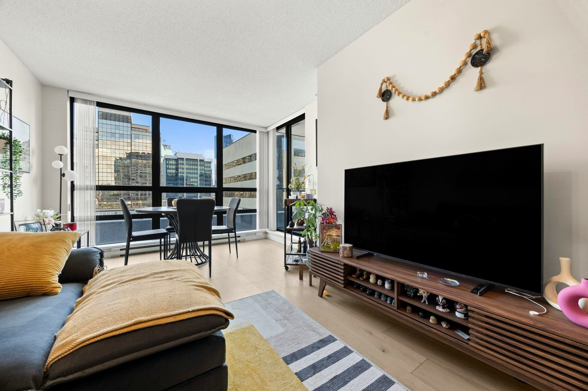 1321-938 Smithe Street, Vancouver, BC, V6Z 3H8 - 13