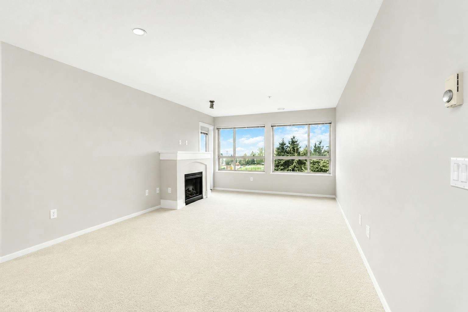 405-3110 Dayanee Springs Boulevard - 4