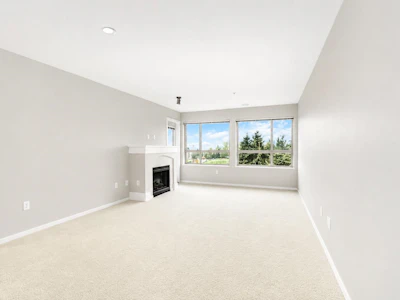 405-3110 Dayanee Springs Boulevard - 4