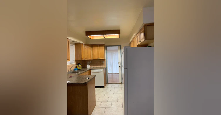 10000 132a Street, Surrey, BC, V3T 3X6 - 2