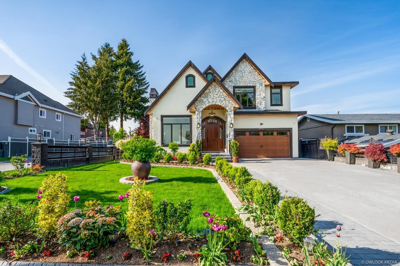12901 92a Avenue, Surrey, BC, V3V 1K1