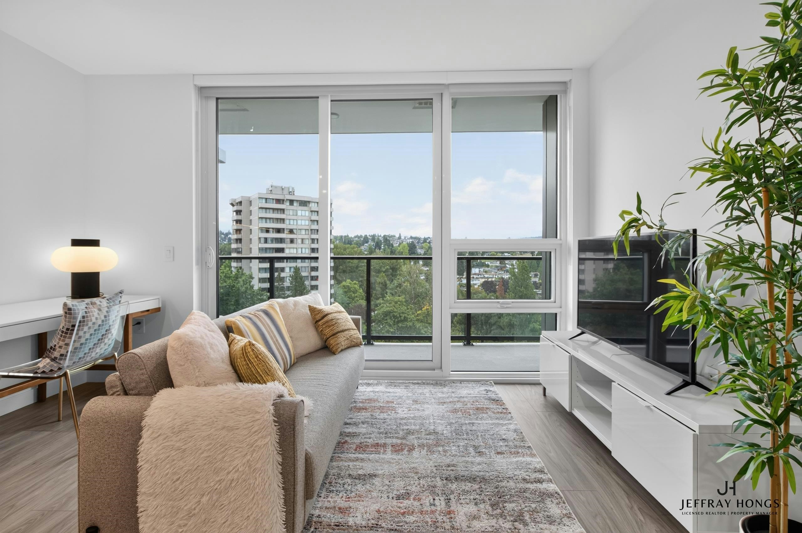 1X03-2135 Springer Avenue, Burnaby, BC, V5H 3G9