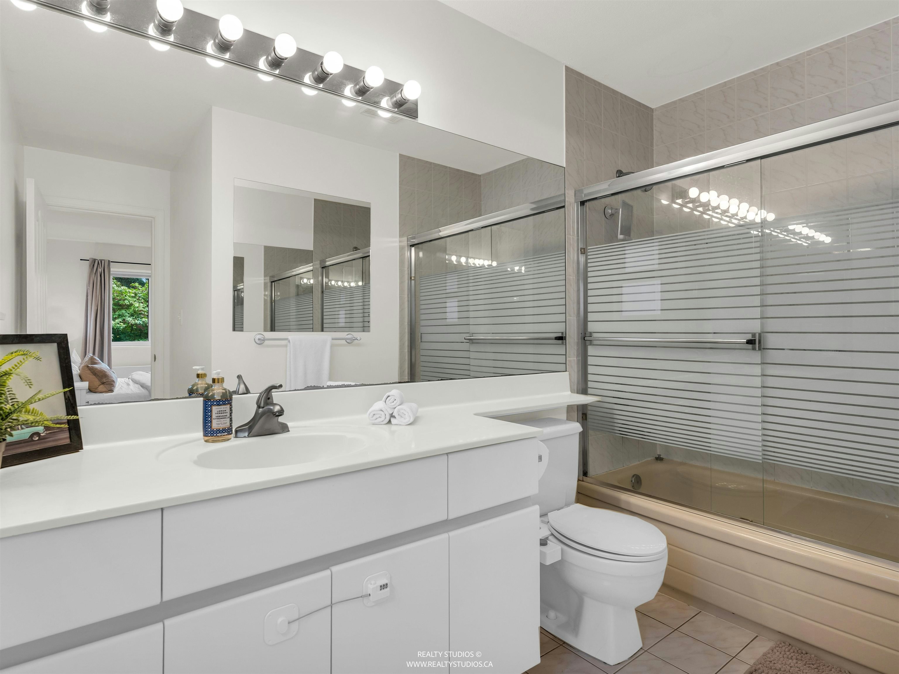 4588 James Street, Vancouver, BC, V5V 3J3 - 21