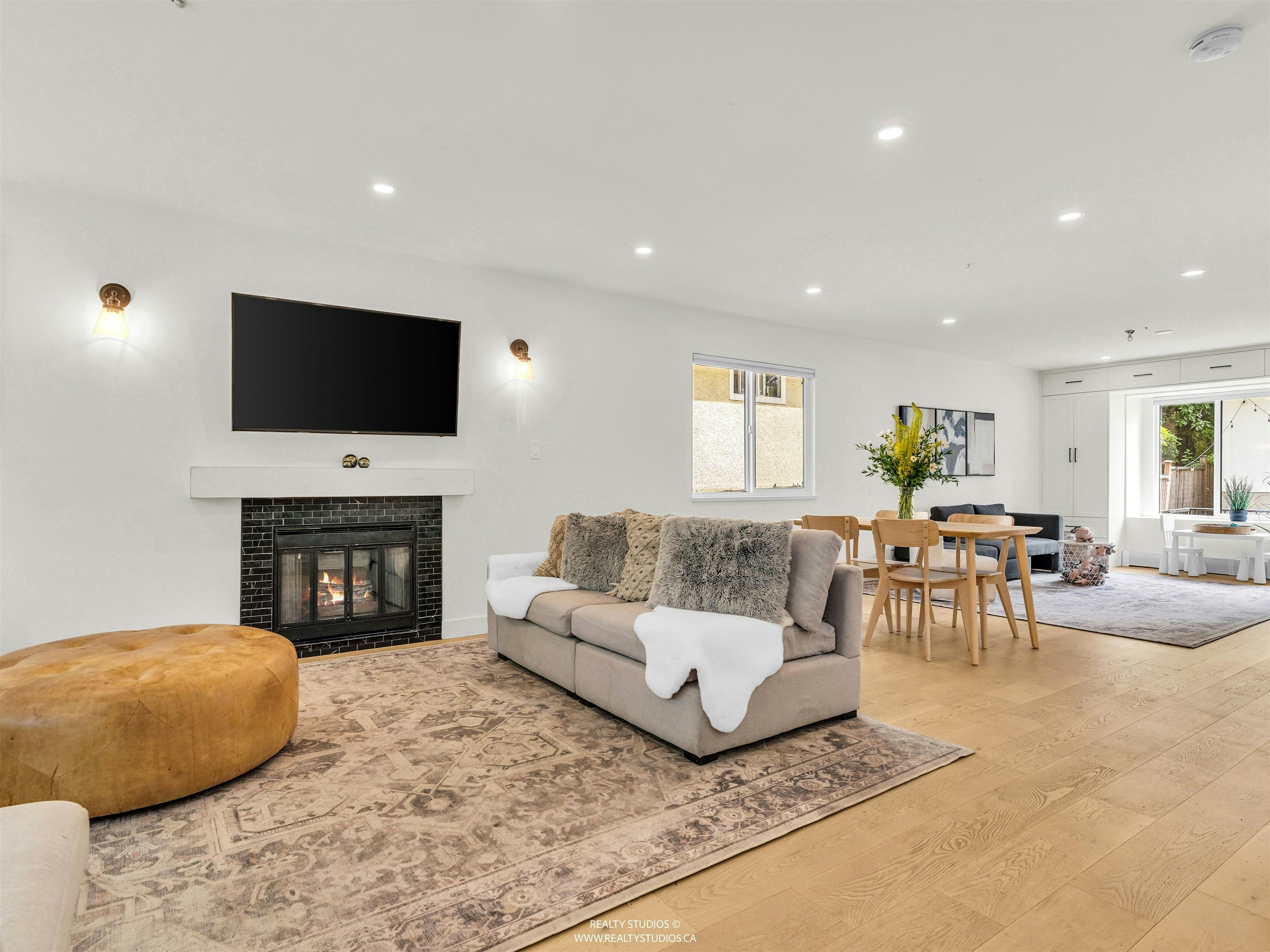 4588 James Street, Vancouver, BC, V5V 3J3 - 6