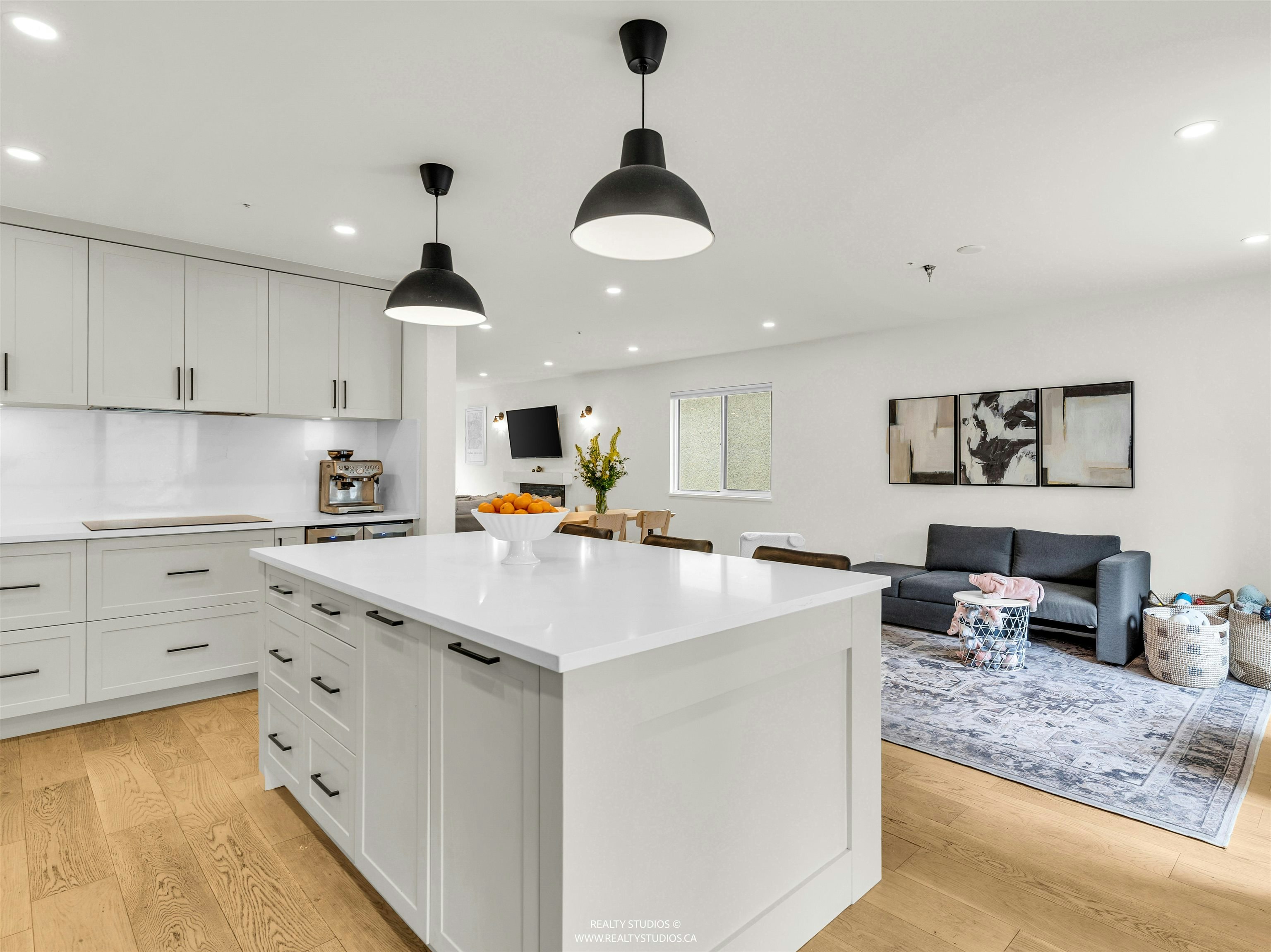 4588 James Street, Vancouver, BC, V5V 3J3 - 12