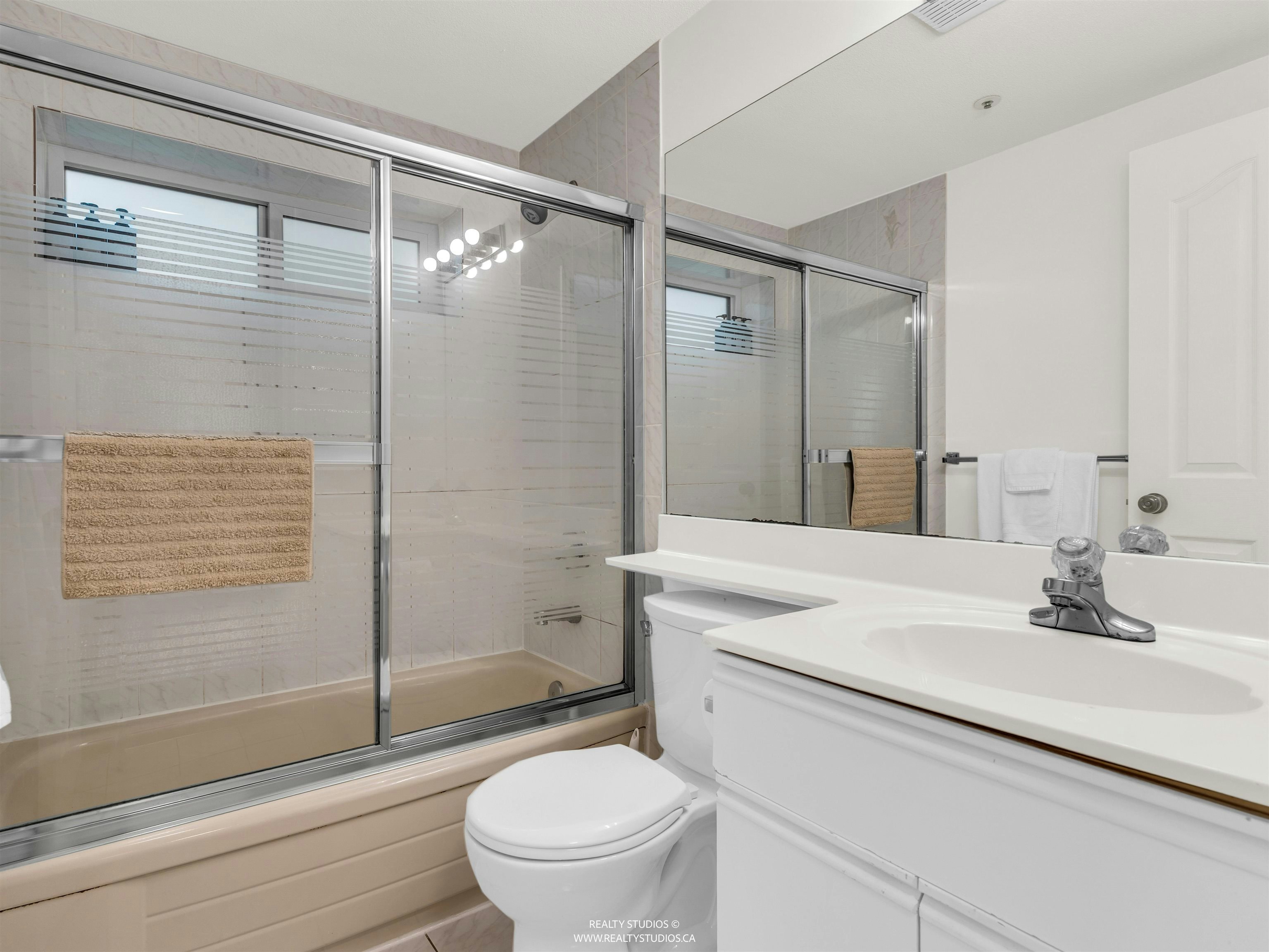 4588 James Street, Vancouver, BC, V5V 3J3 - 32