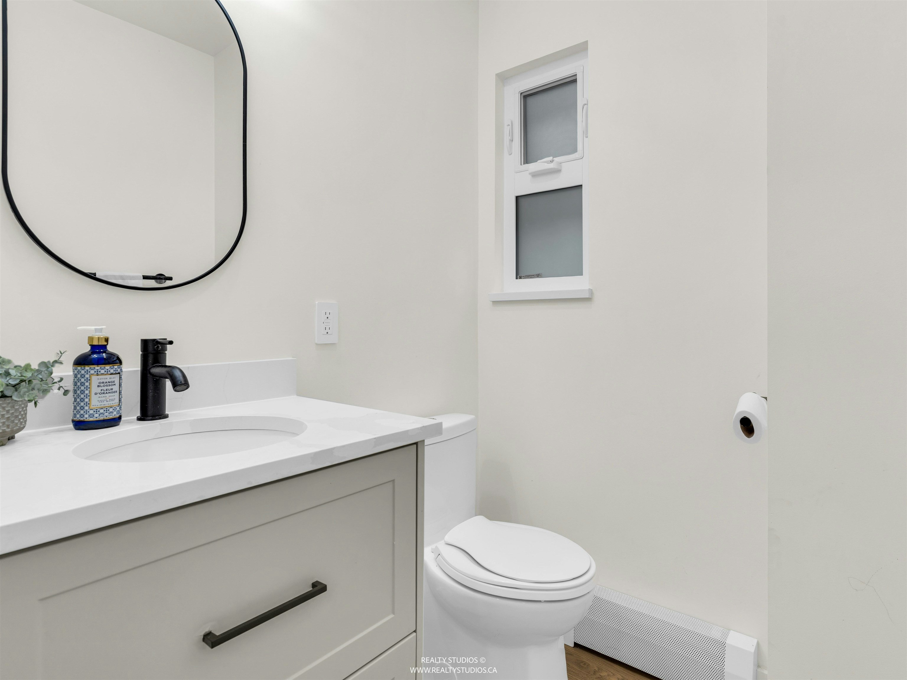 4588 James Street, Vancouver, BC, V5V 3J3 - 15