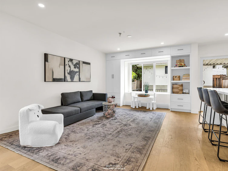 4588 James Street, Vancouver, BC, V5V 3J3 - 8