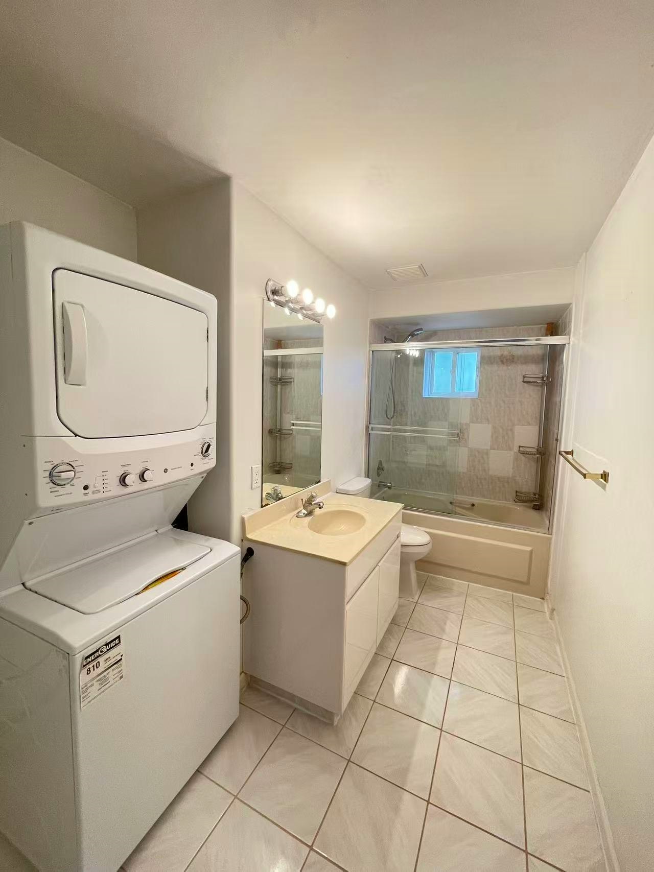 1000 Cliff Avenue, Burnaby, BC, V5A 2J9 - 9