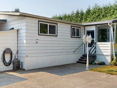 29-39768 Government Road - 2