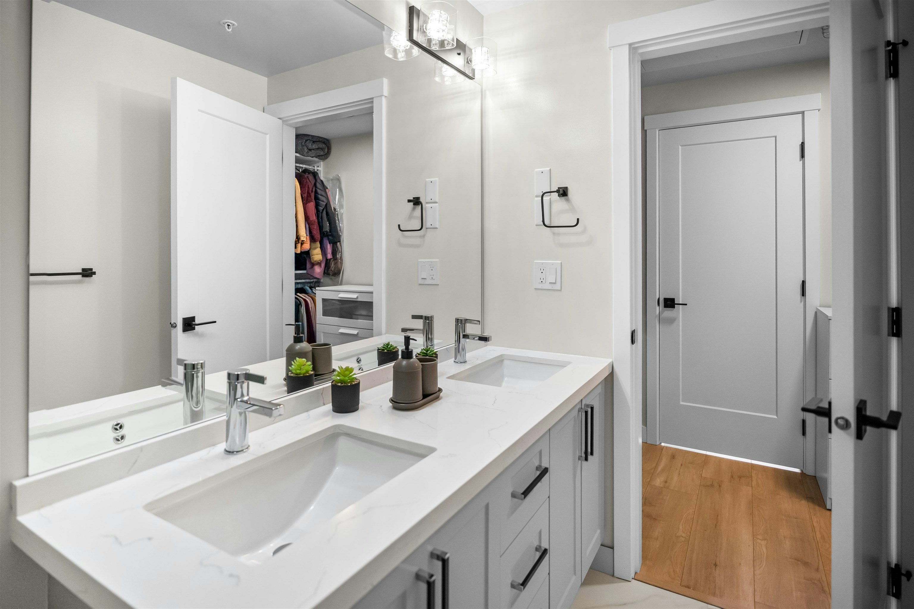 306-12109 223 Street, Maple Ridge, BC, V2X 5Y6 - 14