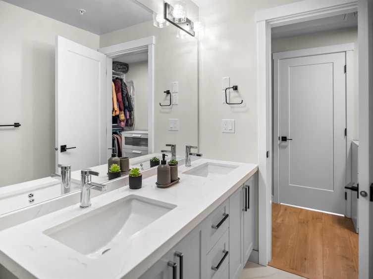 306-12109 223 Street, Maple Ridge, BC, V2X 5Y6 - 14