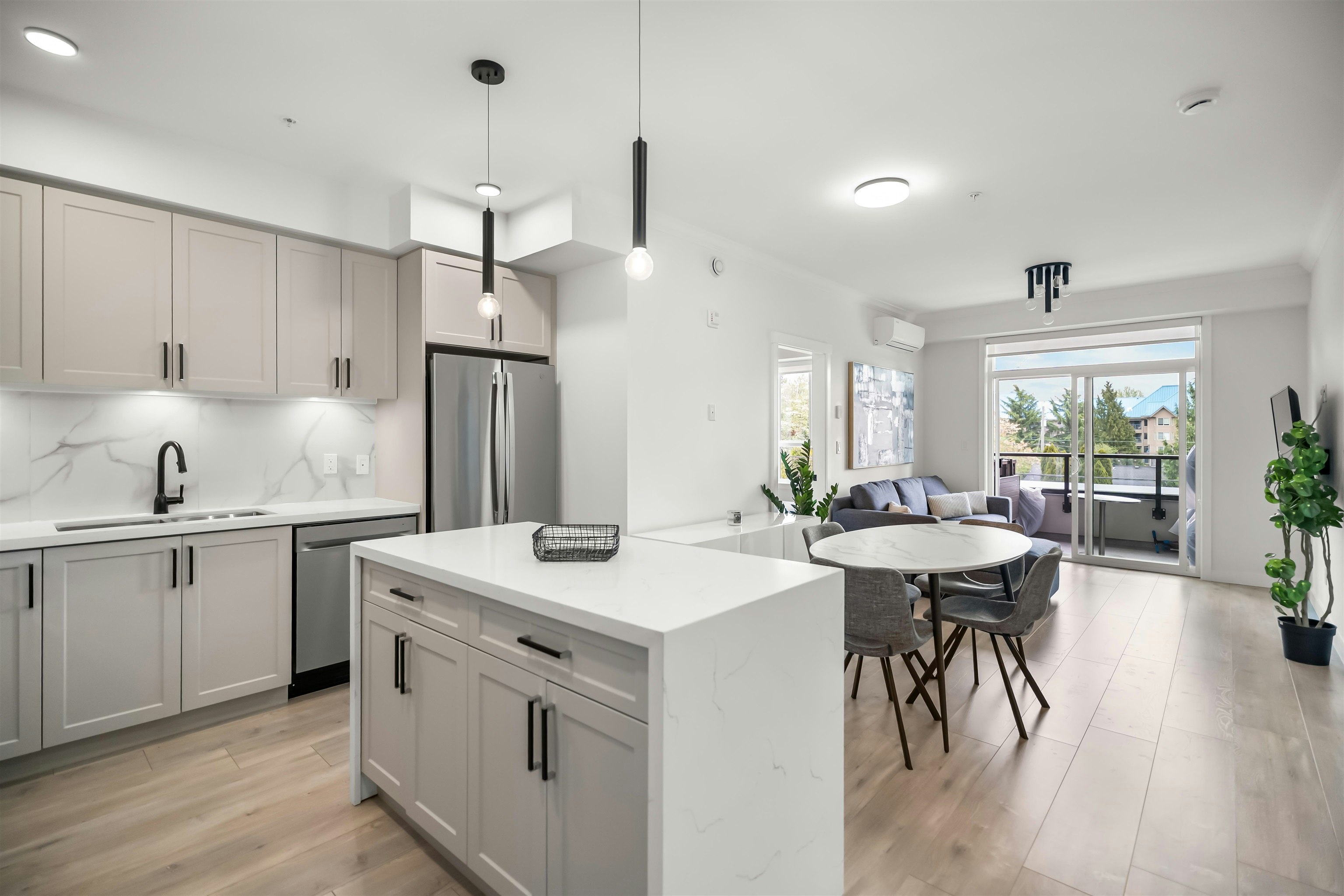306-12109 223 Street, Maple Ridge, BC, V2X 5Y6