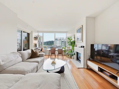 404-1925 Alberni Street - 4