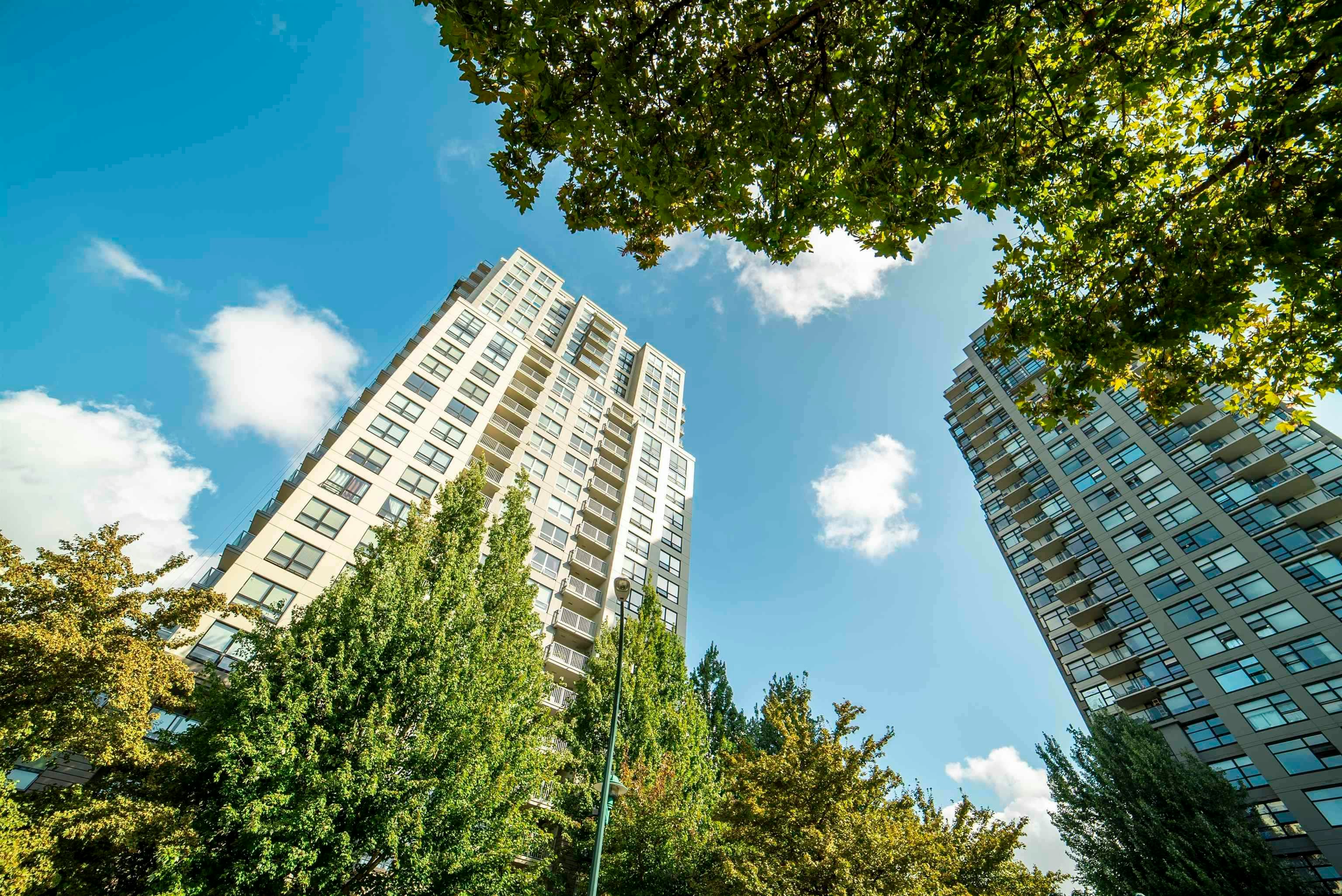 21F-3663 Crowley Drive, Vancouver, BC, V5R 6H4 - 13
