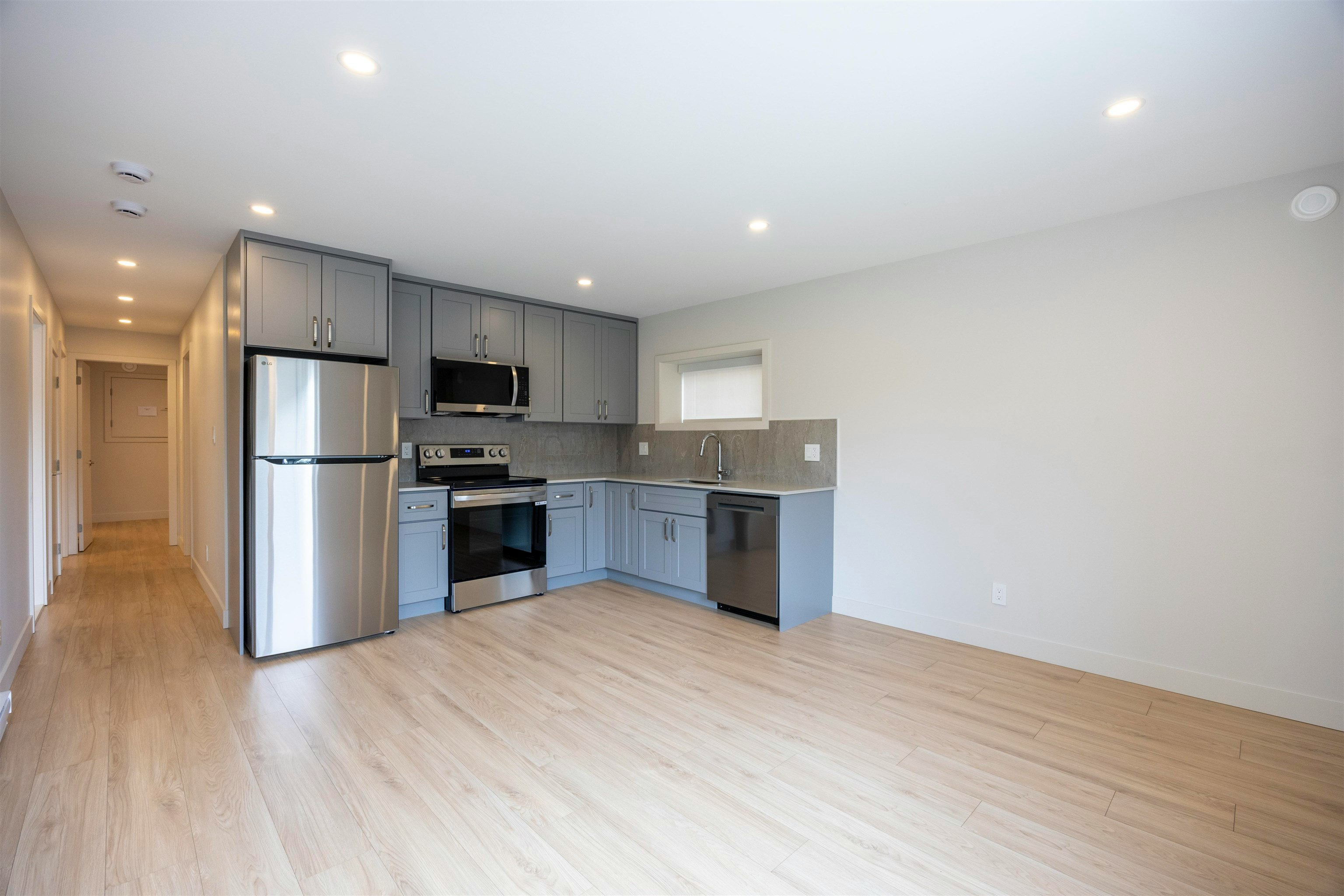 suite-625X Kitchener Street, Burnaby, BC, V5B 2J4 - 2