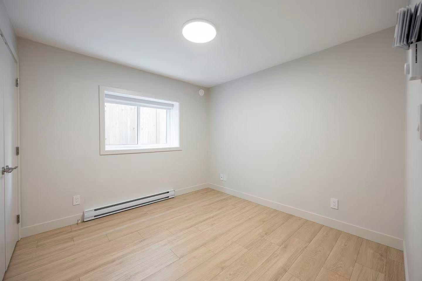 suite-625X Kitchener Street, Burnaby, BC, V5B 2J4 - 3