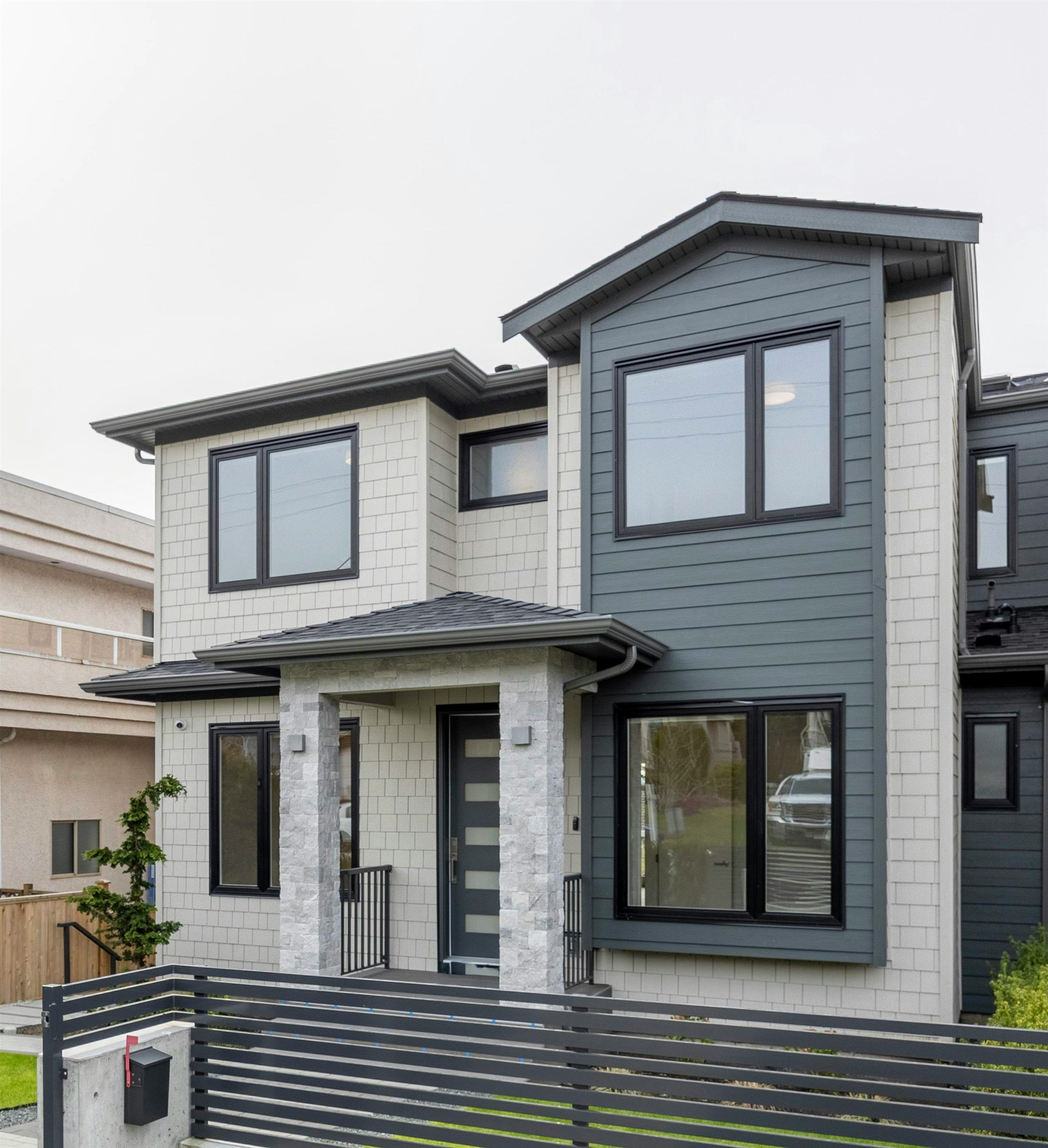suite-625X Kitchener Street, Burnaby, BC, V5B 2J4
