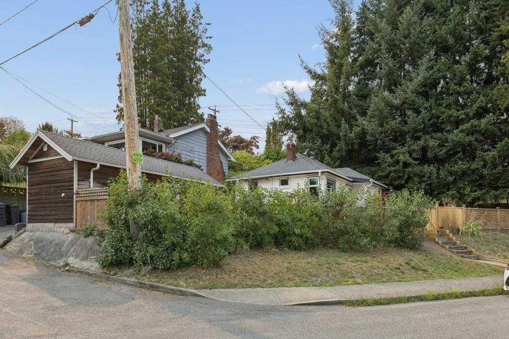 432 E Eighth Avenue, New Westminster, BC, V3L 4L1