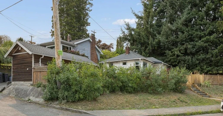 432 E Eighth Avenue, New Westminster, BC, V3L 4L1